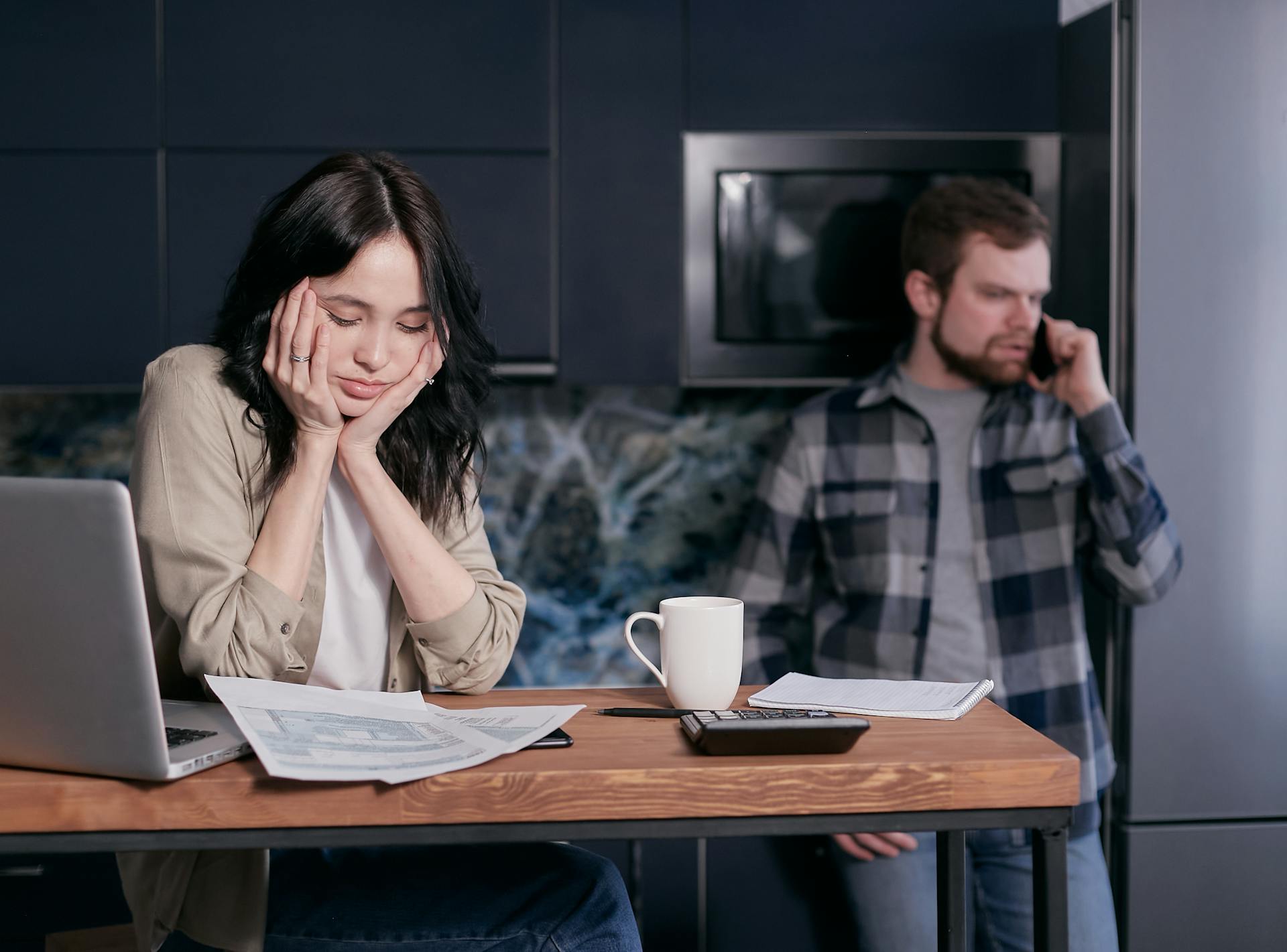 A worried couple | Source: Pexels