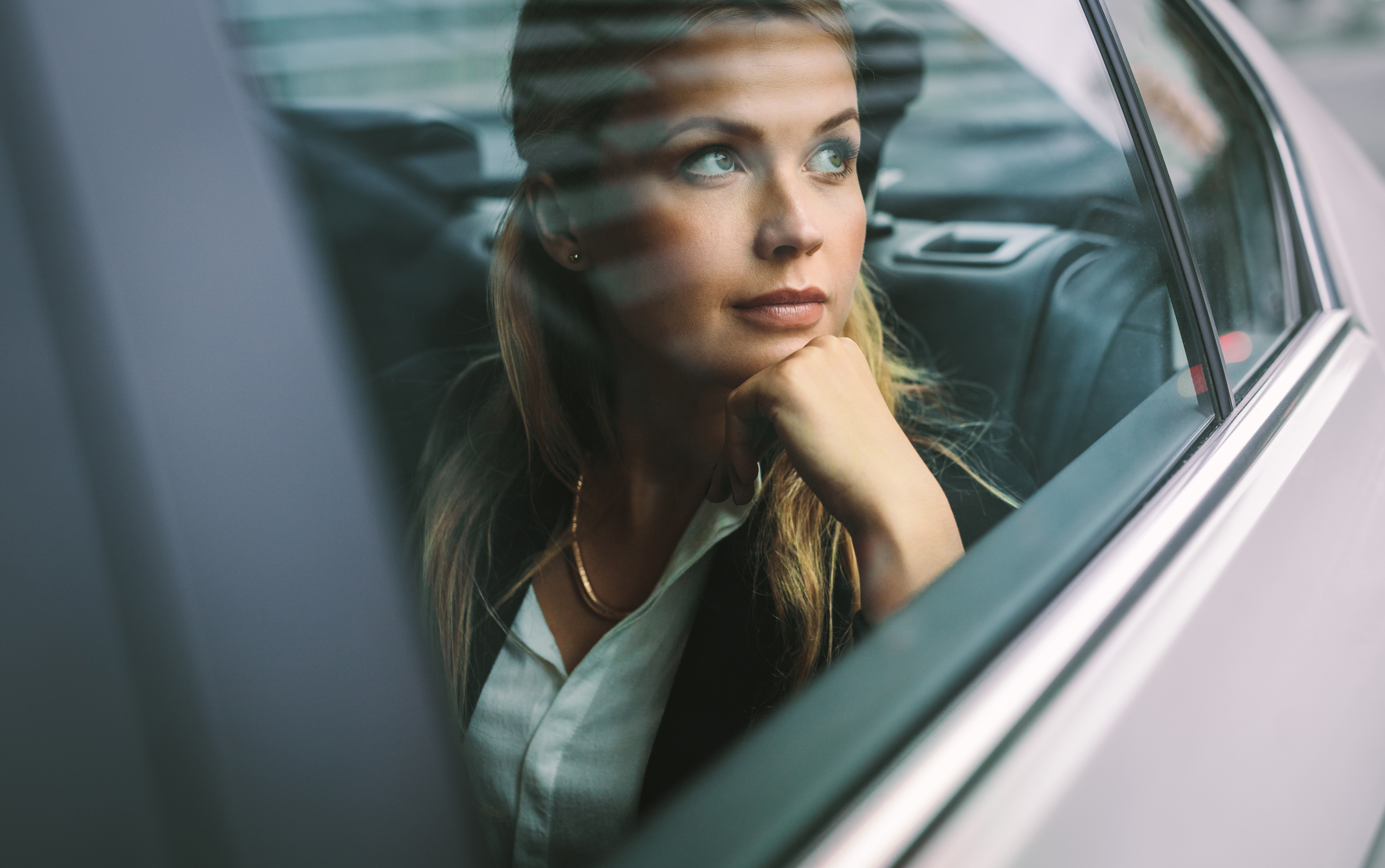 Woman in car | Source: Shutterstock
