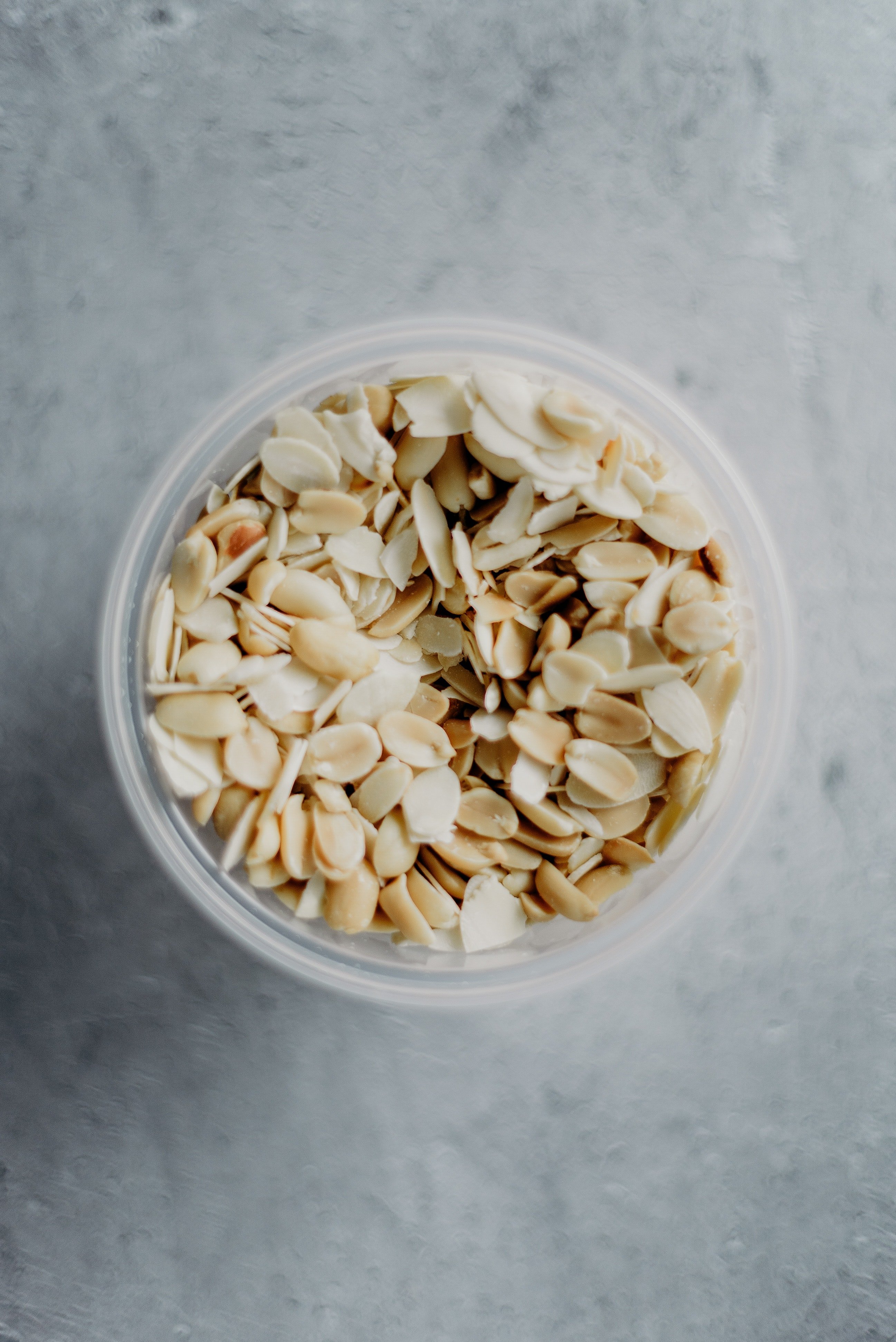 Jane was looking to buy some peanuts until Amanda came and accused her of harming her baby. | Source: Pexels