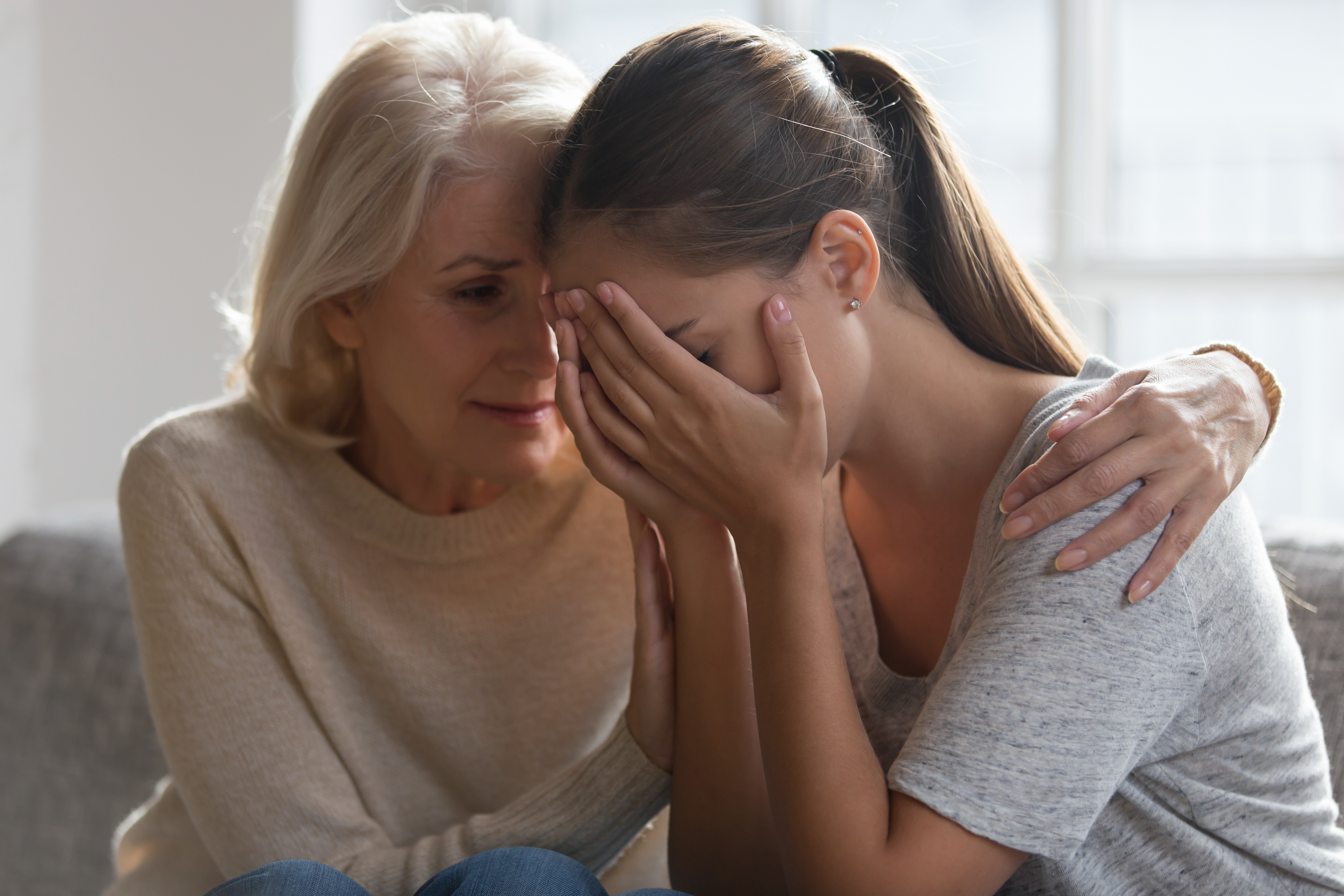 Mother and daughter | Shutterstock