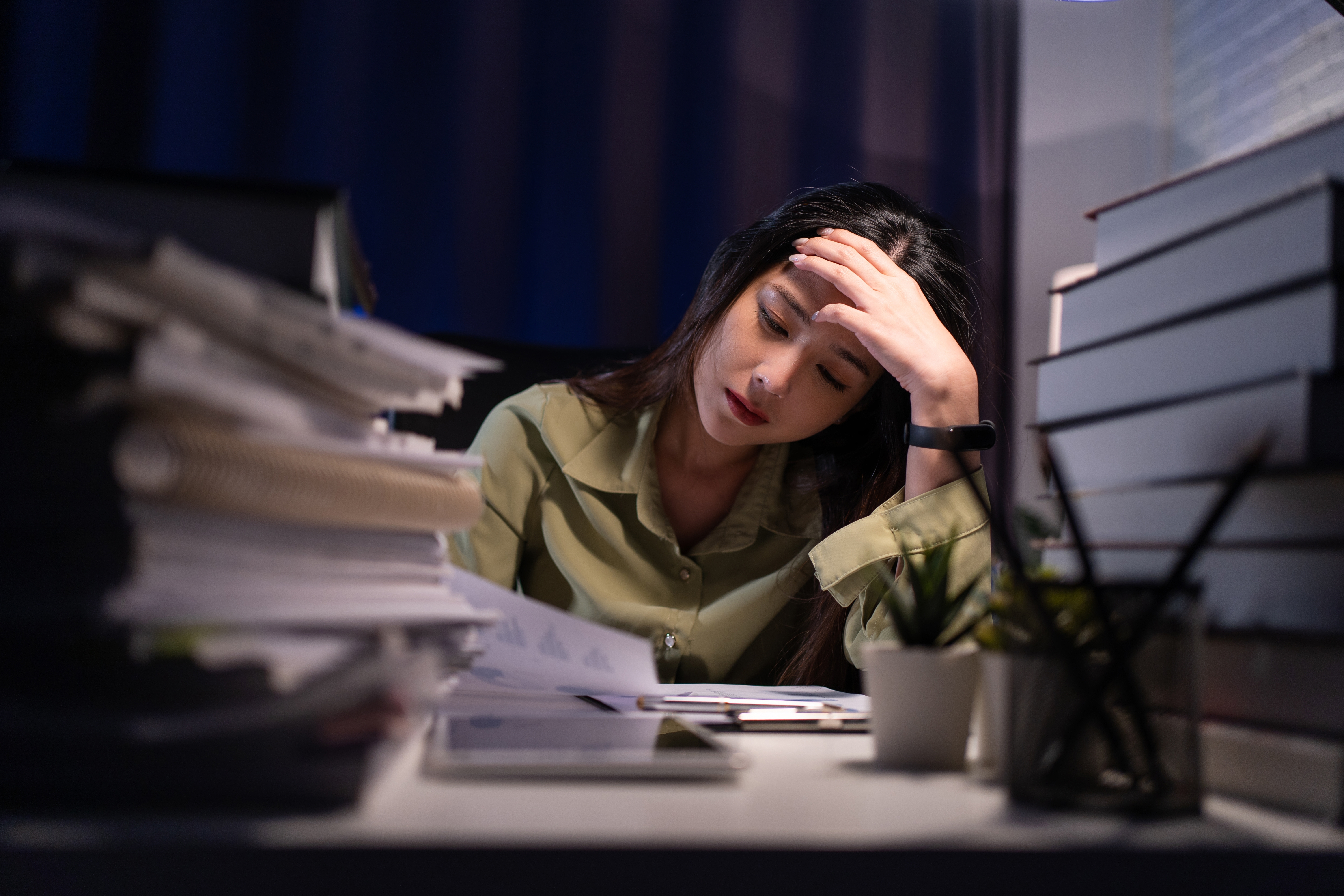 Tired woman | Source: Shutterstock