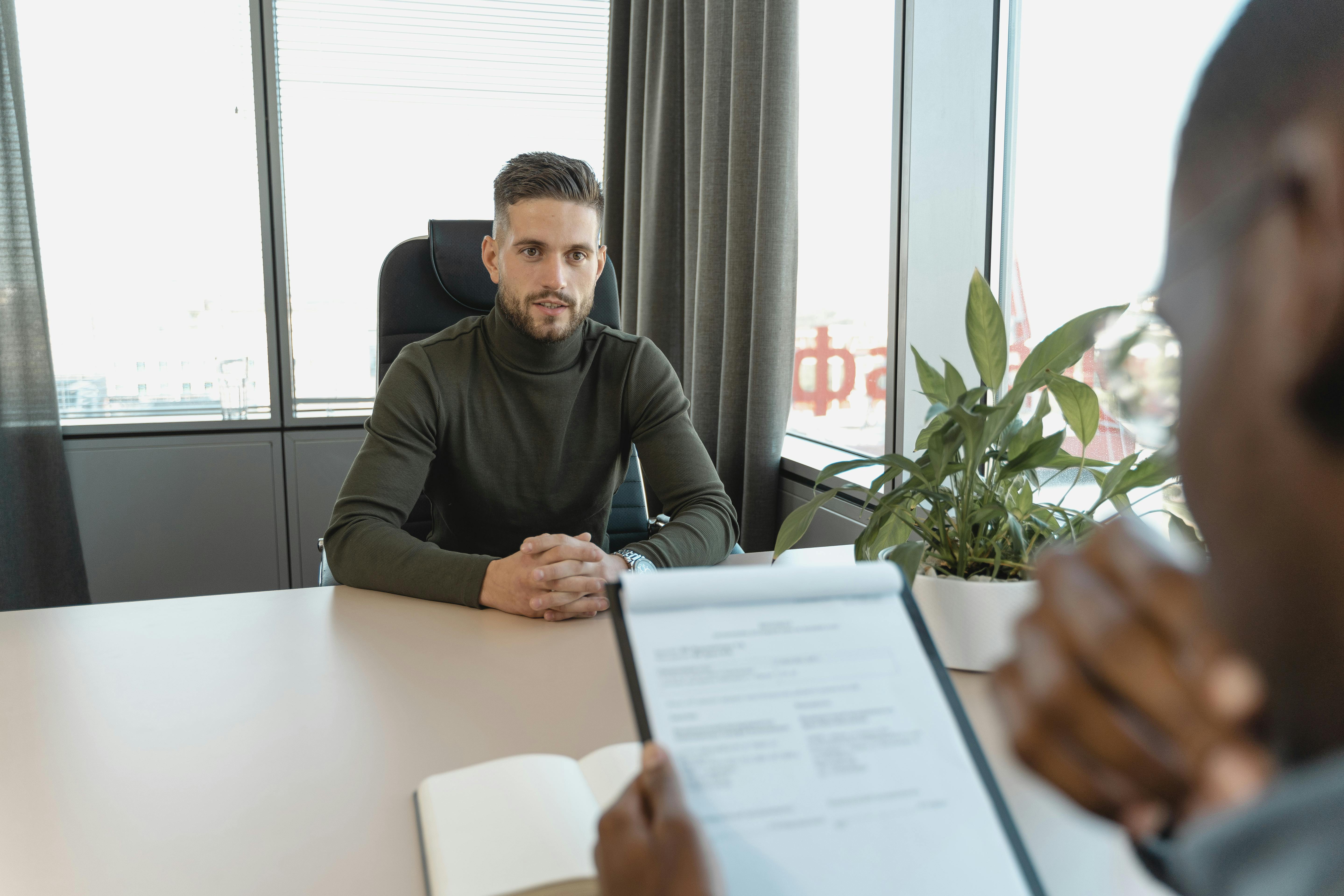 Man in an interview | Source: Pexels